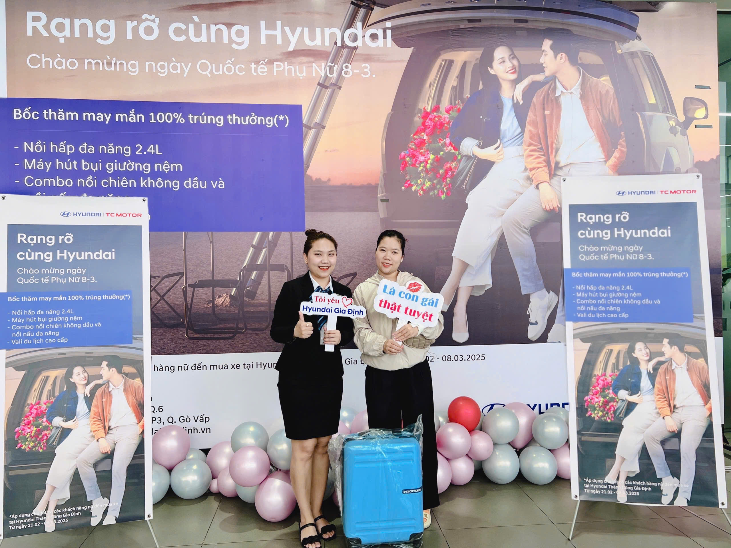 CHÚC MỪNG KHÁCH HÀNG NHẬN QUÀ CHƯƠNG TRÌNH RẠNG RỠ CÙNG HYUNDAI